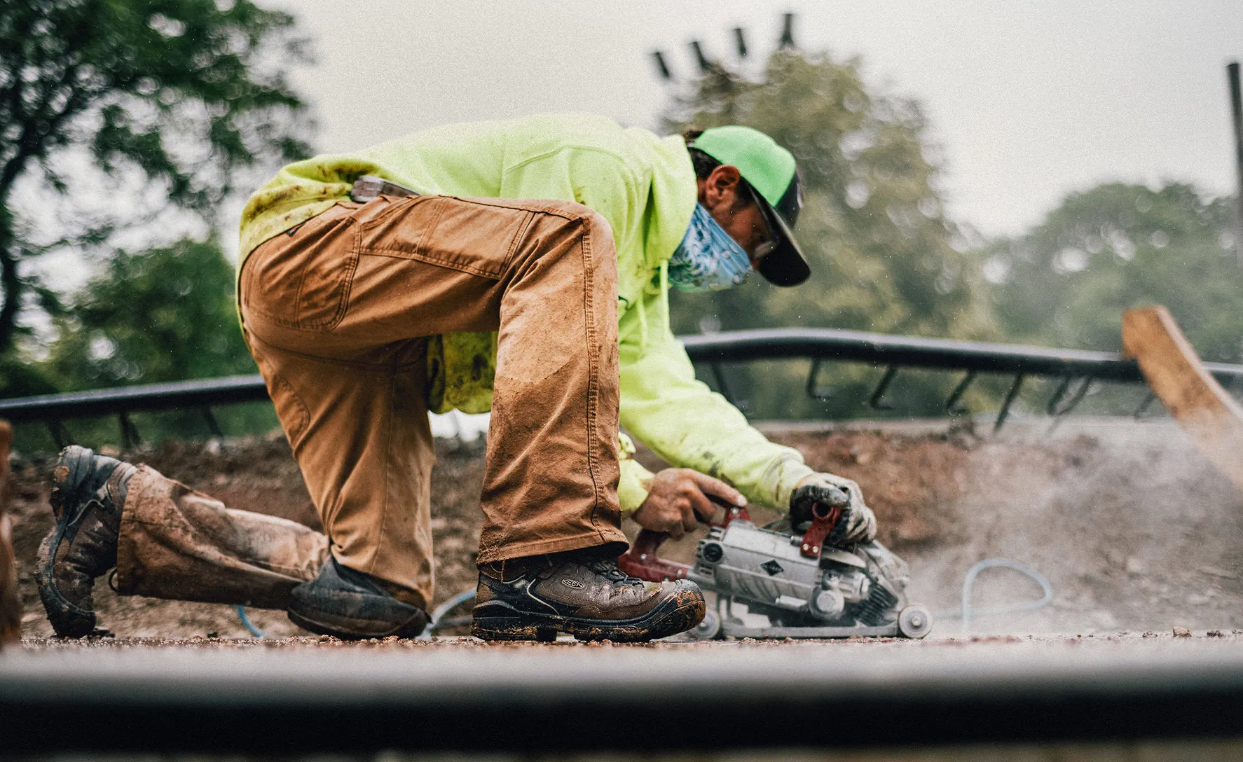 Men's Targhee IV Waterproof Work Boot (Carbon Toe) - Image 7